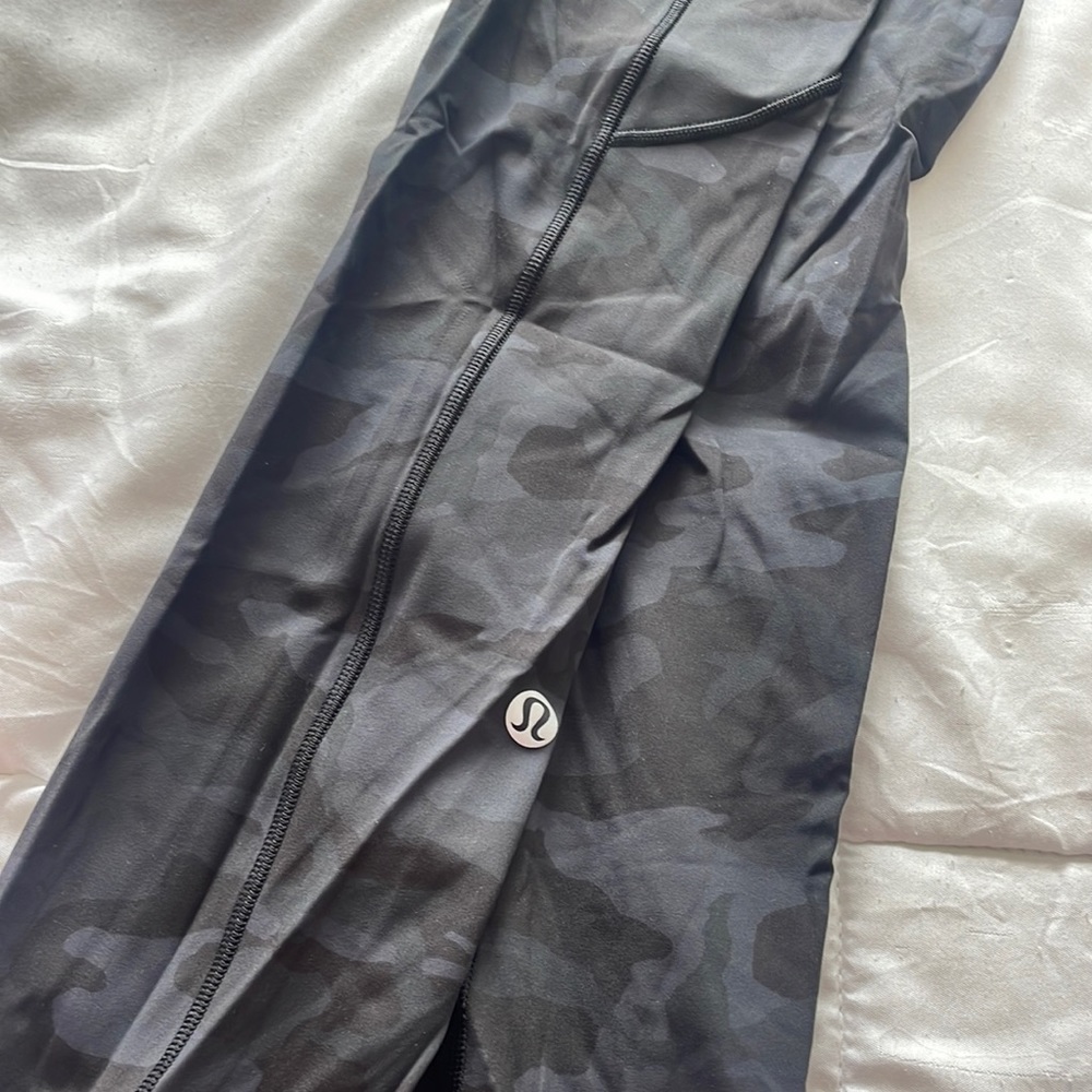 Fast and free leggings
